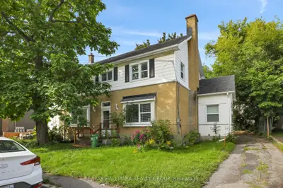 310 Mona Avenue, Vanier And Kingsview Park, On K1l 7a2