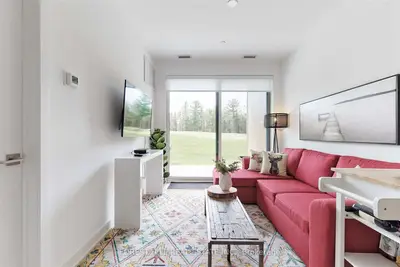 120 Carrick Trail 109, Gravenhurst, On P1p 0b6