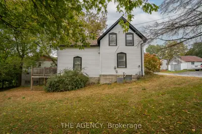 16 Elks Street, Prince Edward County, On K0k 2t0