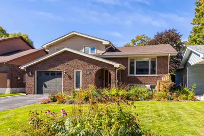 126 5TH Avenue E, Owen Sound, ON N4K 6C7