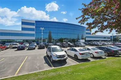 1100 South Service Road 109a, Hamilton, On L8e 0c5