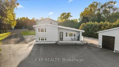 2940 PRINCE OF WALES Drive, Country Place - Pineglen - Crestview and Area, ON K2E 0B2