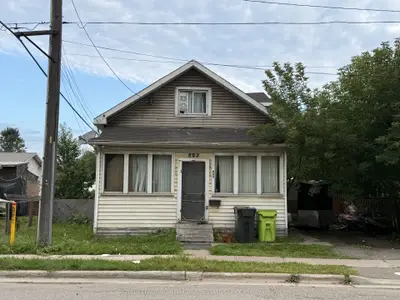 802 W Bonney Street, Sault Ste Marie, On P6c 1a3