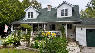 8 Brock Street, Northern Bruce Peninsula, On N0h 2r0