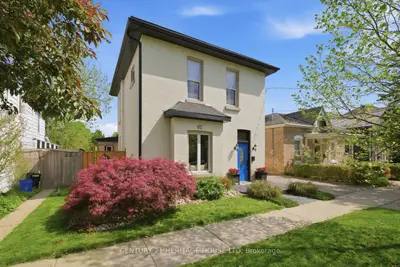 62 East Avenue, Brantford, On N3s 3l4