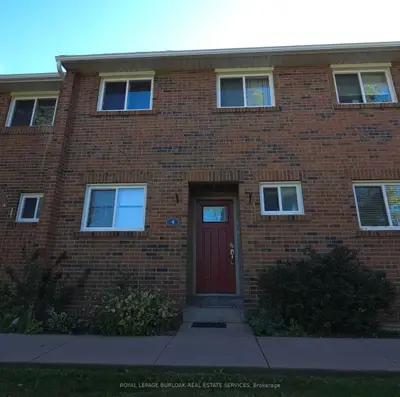 125 Livingston Avenue 4, Grimsby, On L3m 4s5