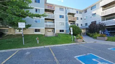 214 Viewmount Drive 101, Cityview - Parkwoods Hills - Rideau Shore, On K2e 7x3