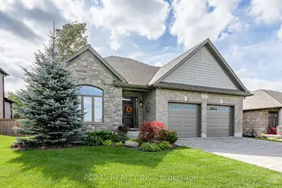 9 Foxborough Place, Thames Centre, On N0m 2p0