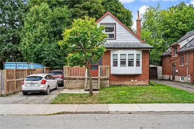 15 Mapes Avenue, Hamilton, On L8s 2k3