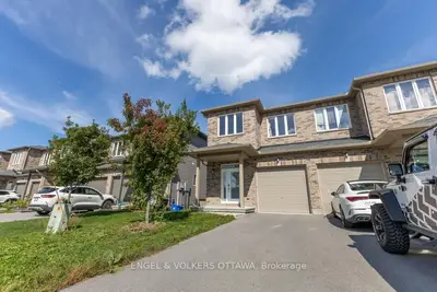 33 Mcphail Road, Carleton Place, On K7c 0p6