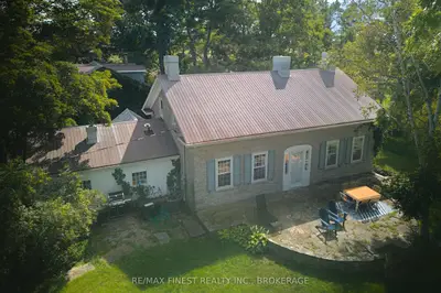16020 Front Road, Loyalist, On K0h 2s0