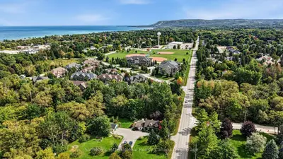 9 Meadowbrook Lane, Blue Mountains, On N0h 2p0