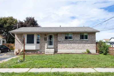 120 Union Street S, Cambridge, On N3h 2h1