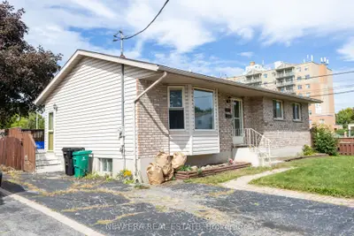 120 Union Street S, Cambridge, On N3h 2h1
