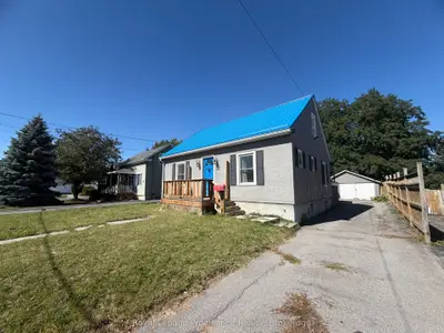 22 Parker Street, Belleville, On K8p 1c8