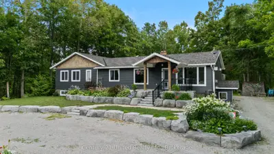 1746 Lakehurst Road, Trent Lakes, On K0l 1j0