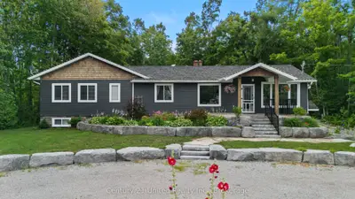 1746 Lakehurst Road, Trent Lakes, On K0l 1j0