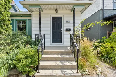 134 1/2 YORK Street, St. Catharines, ON L2R 6E7