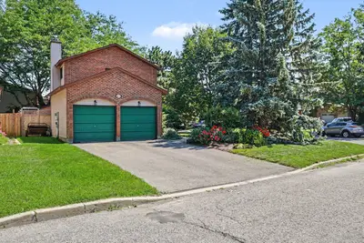 45 Shadetree Crescent, Cityview - Parkwoods Hills - Rideau Shore, On K2e 7r3