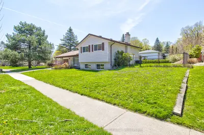 557 Glen Manor Boulevard, Waterloo, On N2l 4t7