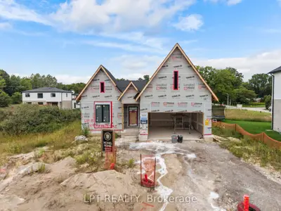 207 Merritt Court, North Middlesex, On N0m 2k0