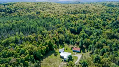 879 Lake Bernard Road S, Sundridge, On P0a 1z0