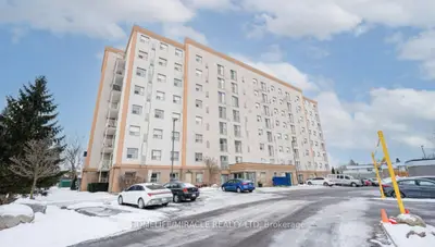 593 Strasburg Road 705, Kitchener, On N2e 0j7