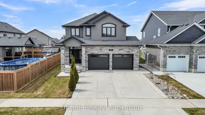 256 Tamarack Boulevard, Woodstock, On N4s 0e2