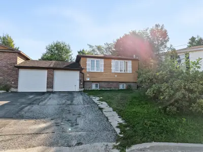 16 CYPRESS Court, North Bay, ON P1B 9G9