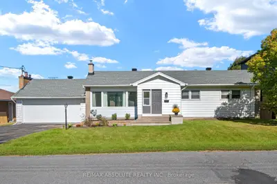 9 Epworth Avenue, Meadowlands - Crestview And Area, On K2g 2l4