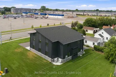 5 Sienna Avenue A, Belleville, On K8p 4g5