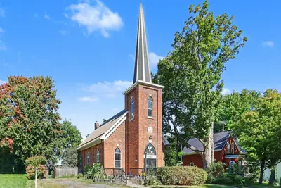 10565 Main Street, North Dundas, On K0e 1w0