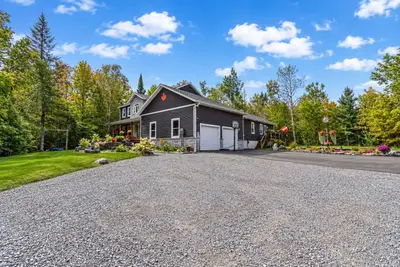 819 County 49 Road, Kawartha Lakes, On K0m 1a0
