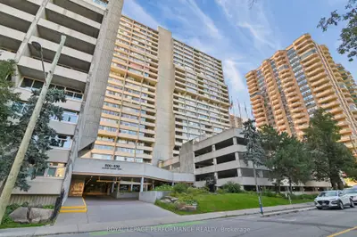 530 Laurier Avenue W 2006, Ottawa Centre, On K1r 7t1