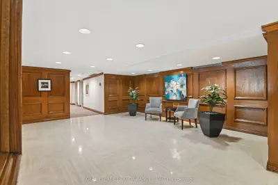 530 Laurier Avenue W 2006, Ottawa Centre, On K1r 7t1