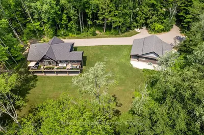 1445 Beiers Road, Gravenhurst, On P0e 1g0