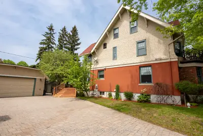 34 Winnipeg Avenue, Thunder Bay, On P7b 3p7