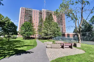 665 Bathgate Drive 1601, Overbrook - Castleheights And Area, On K1k 3y4