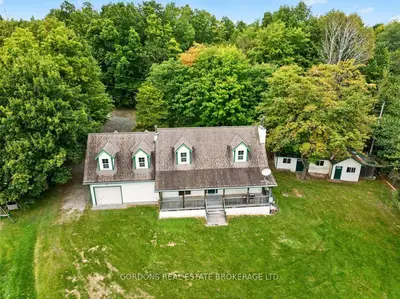 813 Pierce's Lane, Leeds And The Thousand Islands, On K0e 1n0