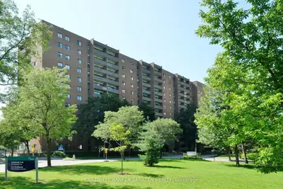 1100 Ambleside Drive 903, Woodroffe, On K2b 8g6