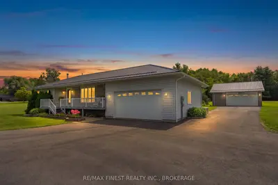 1199 County Road 2, Leeds And The Thousand Islands, On K0e 1l0