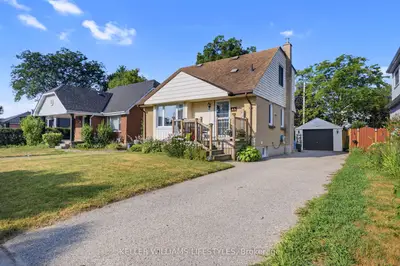 43 Stevenson Avenue, London East, On N5w 1y4