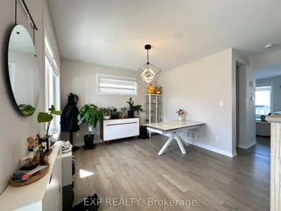 3073 Travertine Way, Barrhaven, On K2j 6w9