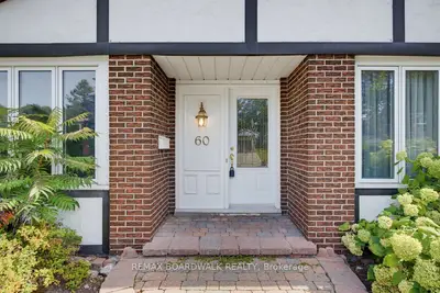 60 Northpark Drive, Blackburn Hamlet, On K1b 3r8