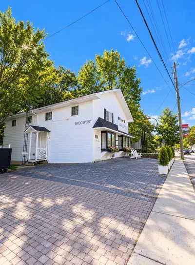 96 Joseph Street, Muskoka Lakes, On P0b 1j0