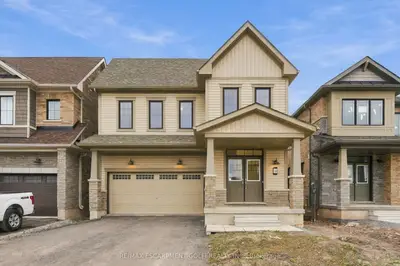 166 Aviron Crescent, Welland, On L3b 0m5