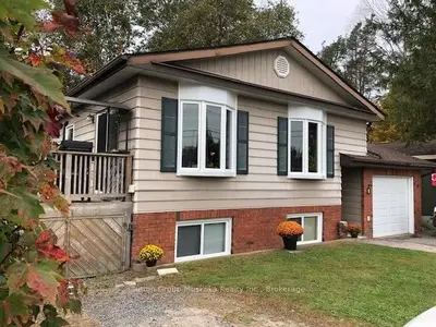 8 Gouldie Street, Huntsville, On P1h 1m5