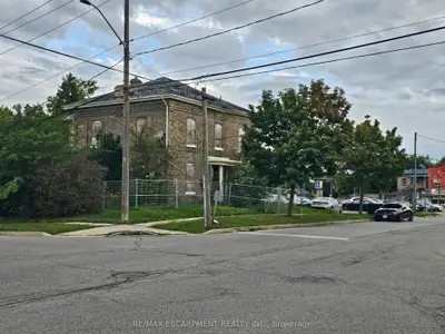 341 Colborne Street, Brantford, On N3s 3n1