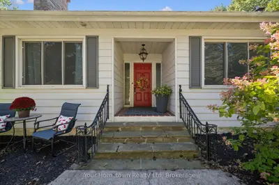 595 Tower Street S, Centre Wellington, On N1m 2p9