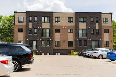 190 Century Hill Drive A5, Kitchener, On N2e 2w6